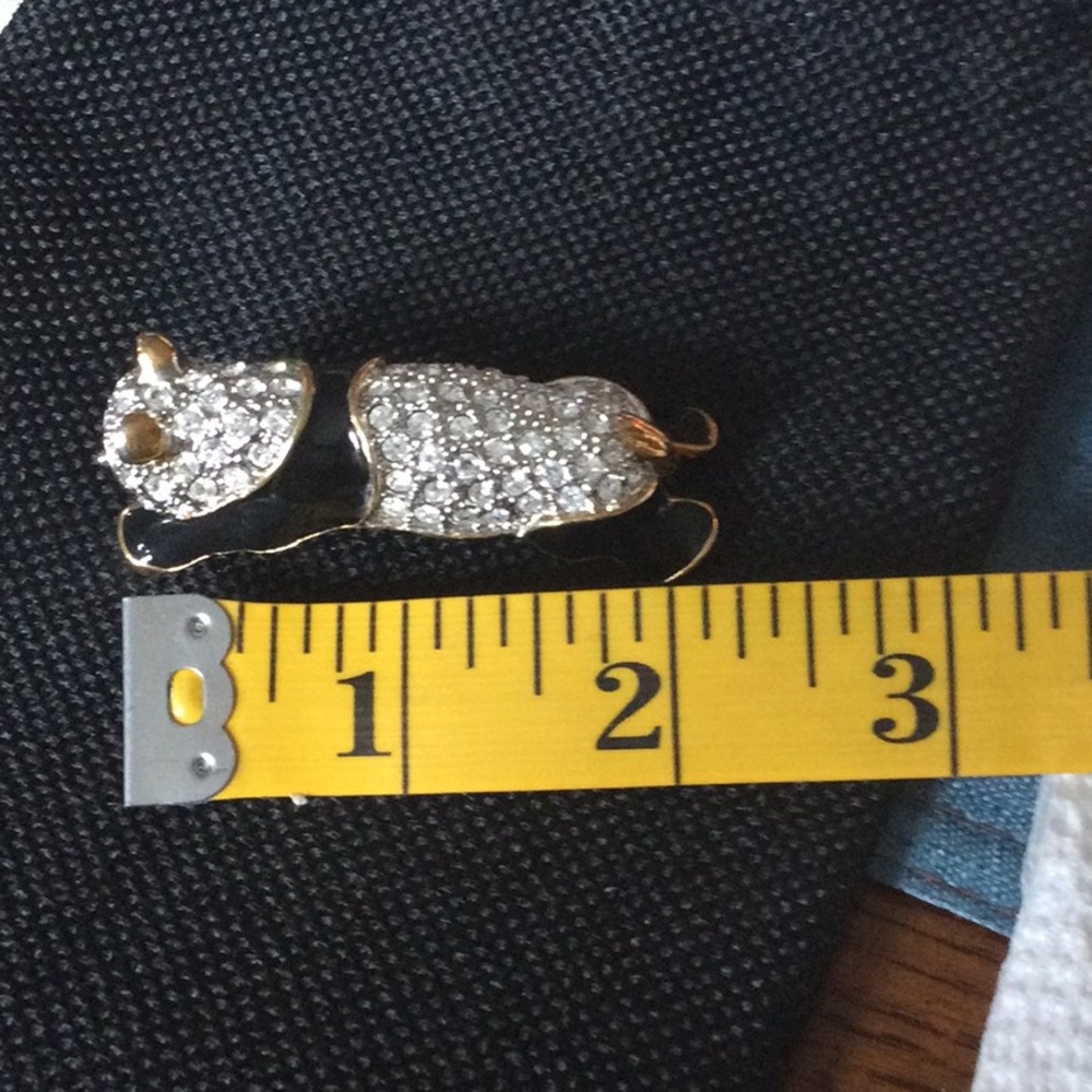 Panda Pin - Picture 6 of 7